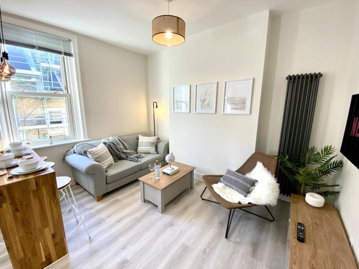 Stunning Beach Themed 2 Bed Apartment Bournemouth Eksteriør bilde