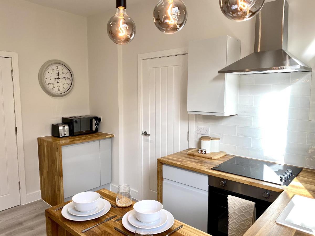 Stunning Beach Themed 2 Bed Apartment Bournemouth Eksteriør bilde